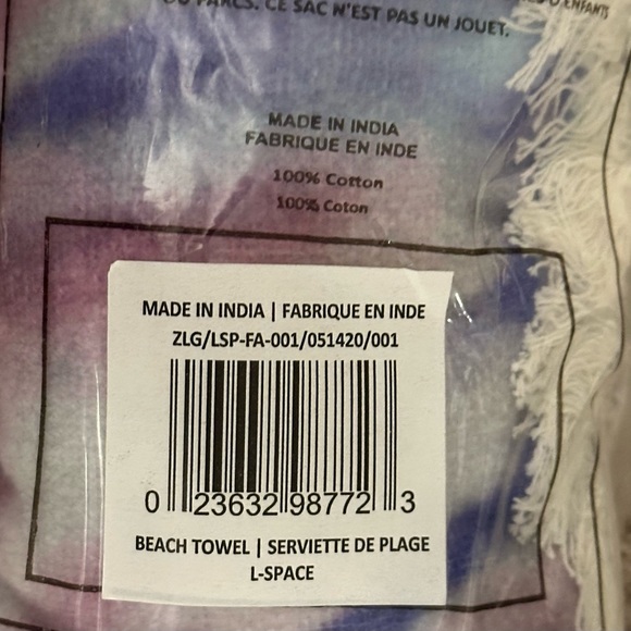 L-Space Tie Dye Beach Towel Pink Purple Blue With Fringe - Picture 4 of 5